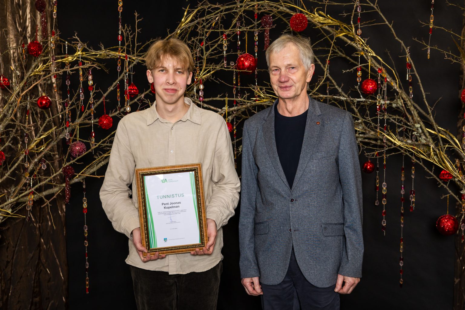 11. detsembril Räpina Aianduskooli jõuluõhtul andis MTÜ Eesti Aiandusliit üle teise „Aiandustootjalt õppijale“ stipendiumi, mille pälvis aedniku eriala 3. kursu